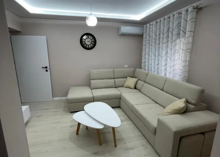 Orinela House * Fier