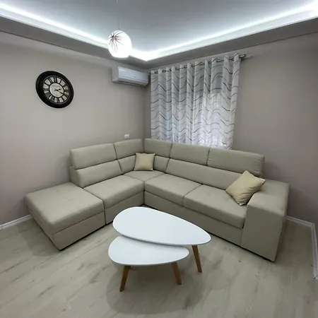Orinela House *